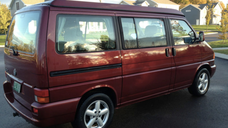 Illustration for article titled Used Car Face Off: Looks Like We Got Ourselves A Van-Off!